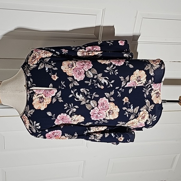 PROFILE ,women's blouse. Navy blue with floral design. Fairycore. Ruffle… - Picture 5 of 6